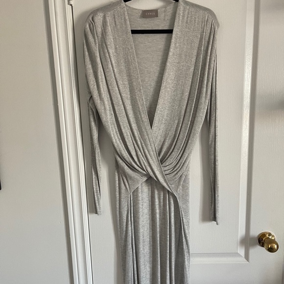 Cyrus hi-low front twist top - Picture 2 of 3